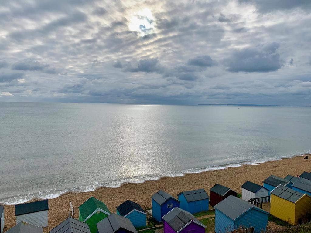 Shorefield Country Park, Where The New Forest Meets The Sea, Passes For All Entertainment Included Milford on Sea Esterno foto